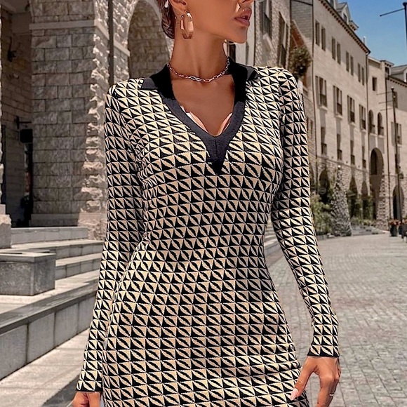 Knit Mix MIDI Dress - Picture 10 of 16